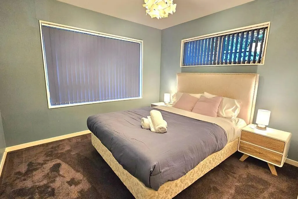 Holiday home 3Brm Burside Family House 3Km Airport 8Min Uni Villa Harewood